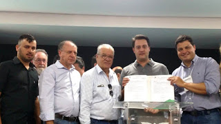 Ribeirão Claro assina R$ 600 mil em convênios